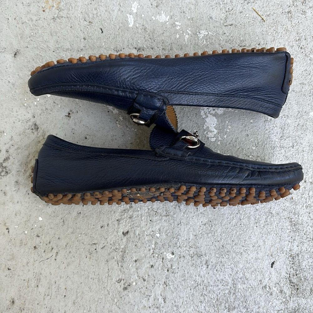 Gucci, navy driving shoes - Picture 2 of 14